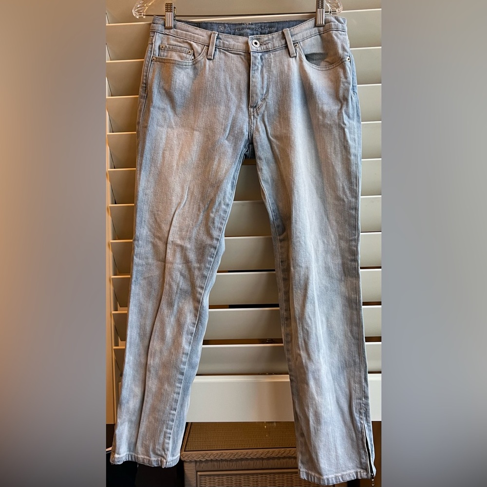Levi’s Low Skinny Flood Jeans - 10M/30 - Zippers at Ankles